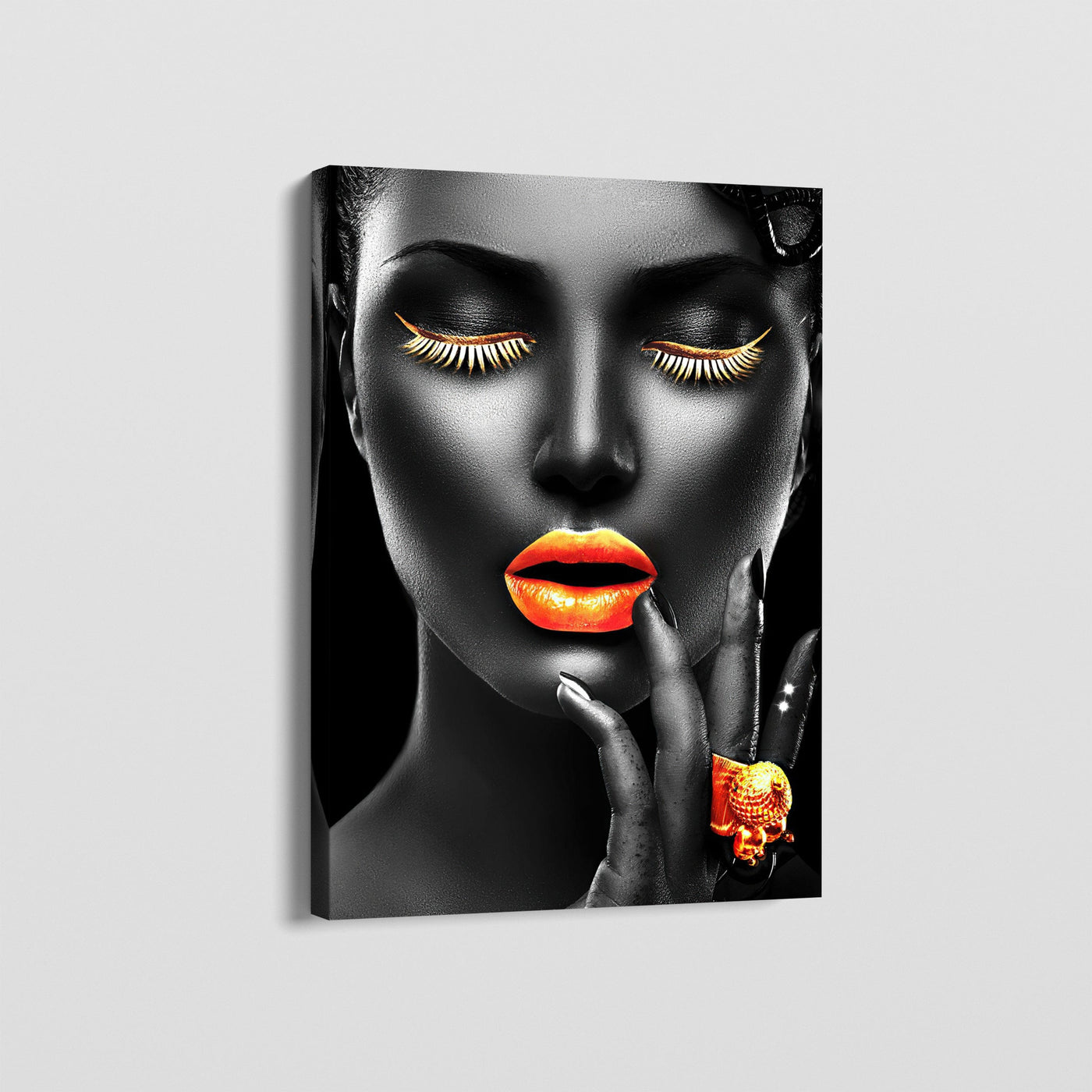 ORANGE LIPS CANVAS